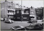 De dakranden zonder dakpannen.
              <br/>
              Stadsarchief Amsterdam, 1972